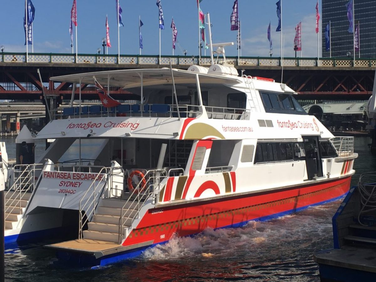 Fantasea-Escapade-Side-View