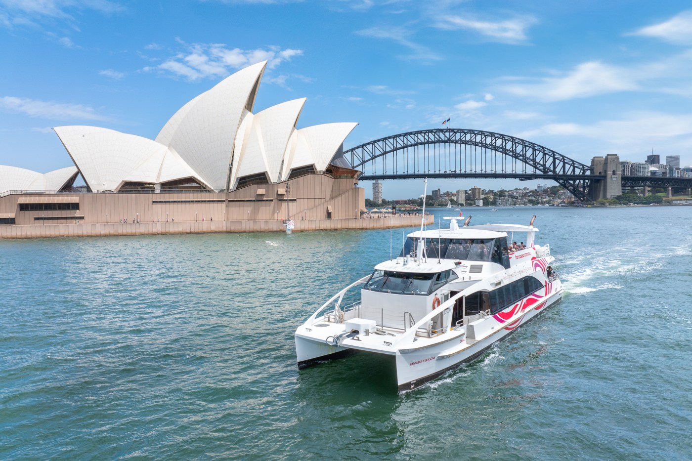 Screenshot or Official Image for fantasea.com.au - Sydney Harbour Sightseeing Cruises & More | Fantasea Cruising